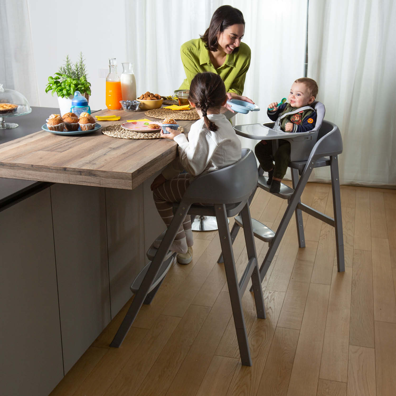Chicco Crescendo Up Highchair Steel Cloud RE_LUX
